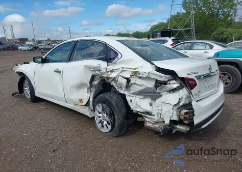 2018 Nissan Altima 2.5 S z USA, uszkodzony, nr VIN 1N4AL3AP9JC233616